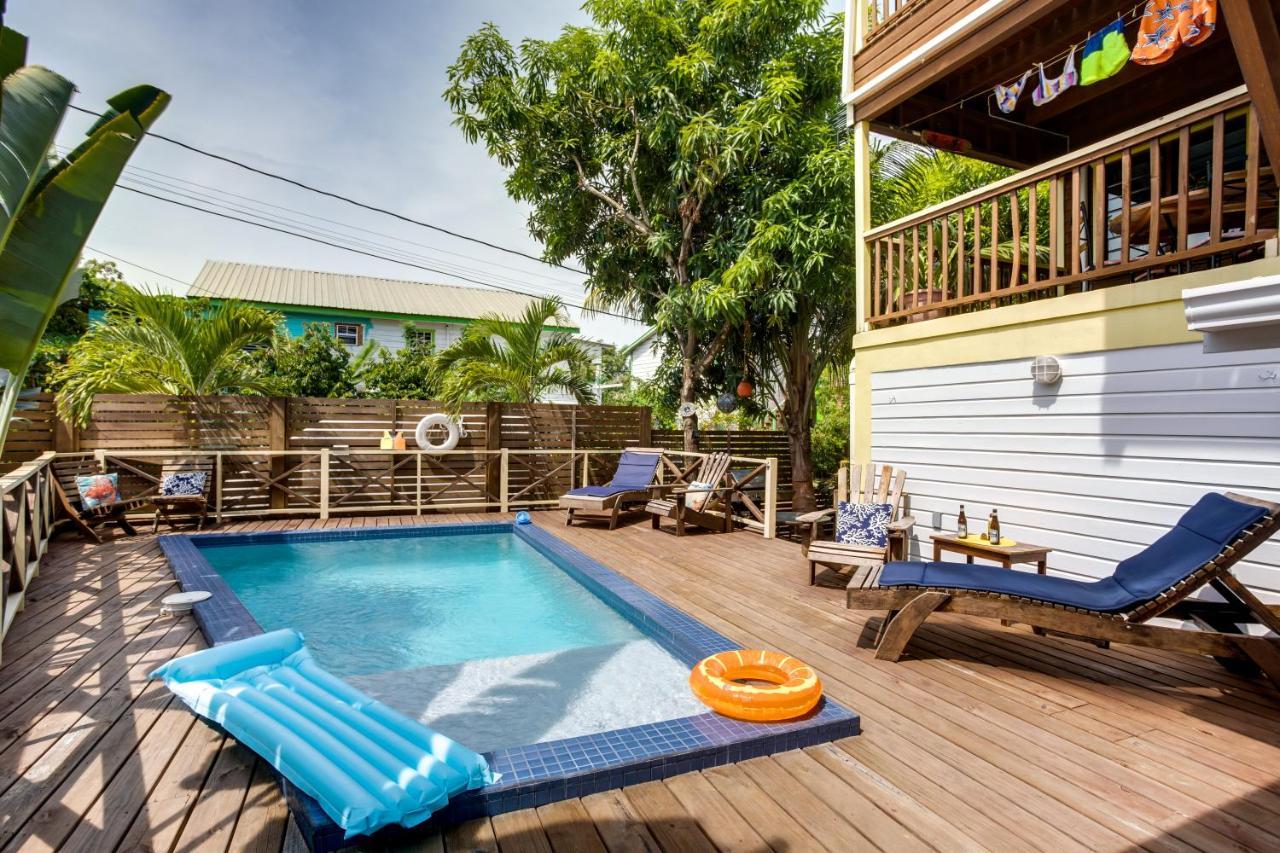 Driftwood Gardens Guesthouse Placencia Exteriör bild
